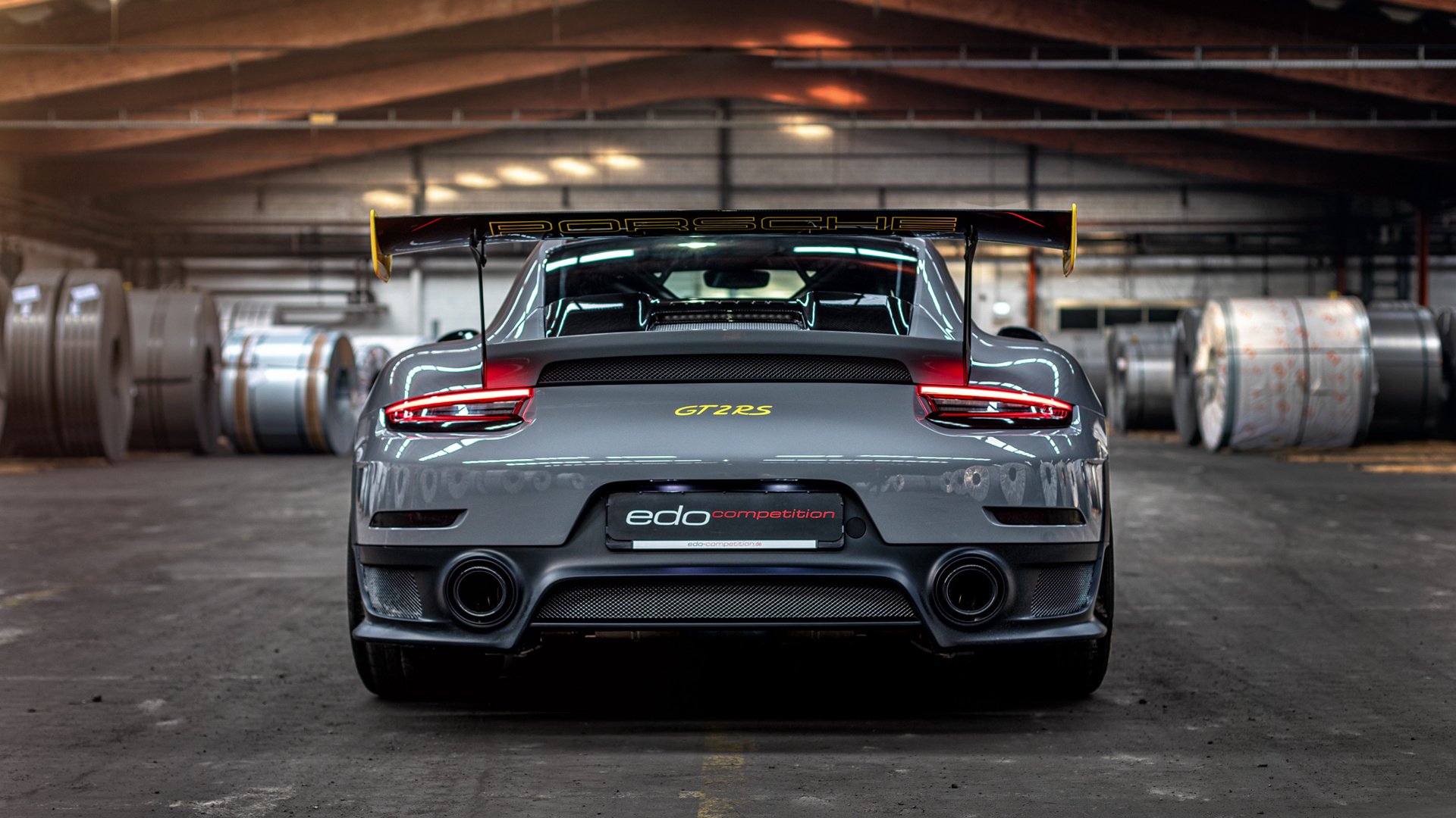 习近平接见第33届奥运会中国体育代表团，表彰运动员成绩