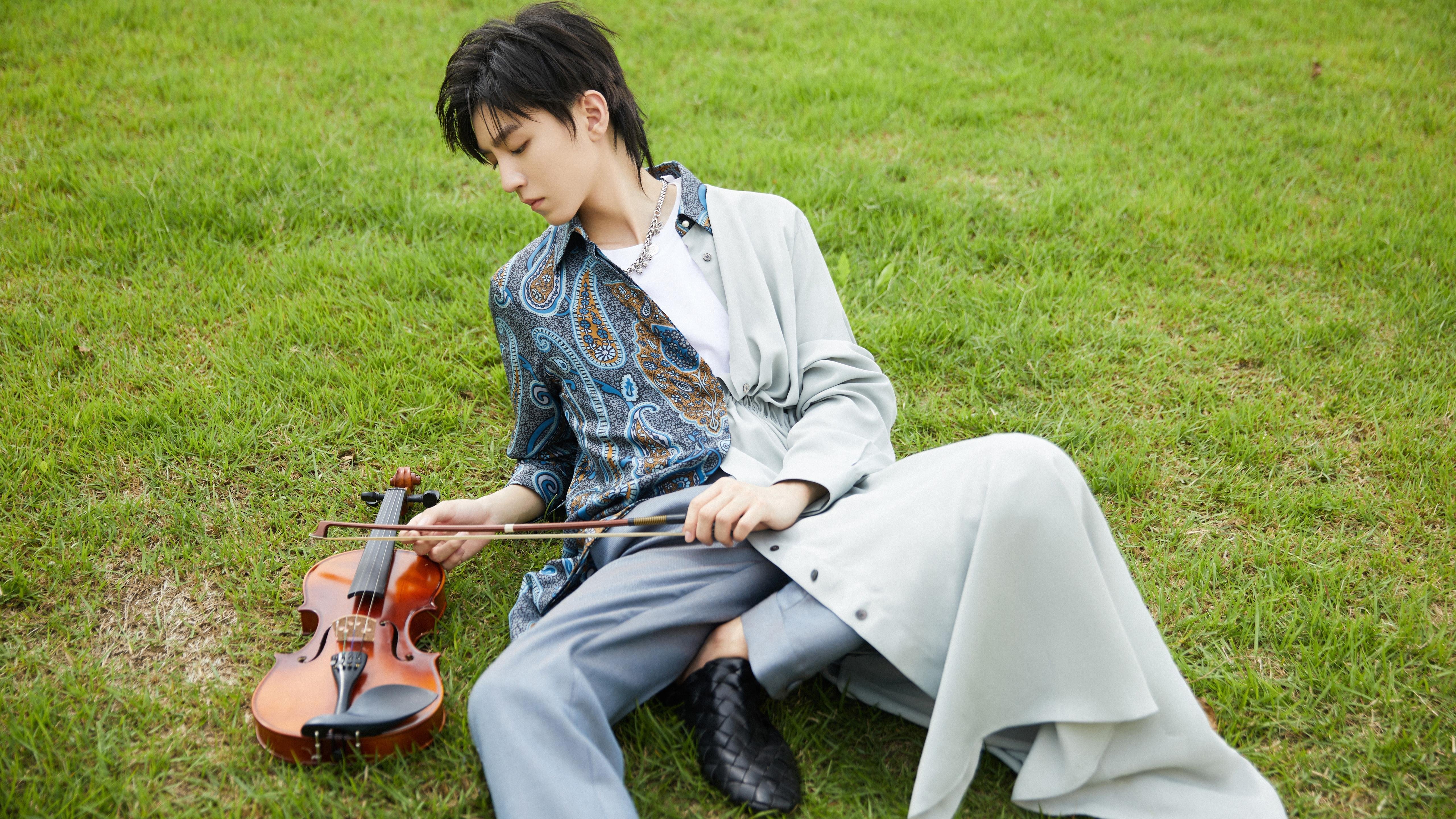 九游娱乐中心-勇士力克掘金，常规赛巅峰对决中库里罚球绝杀，勇士掘金库里集锦